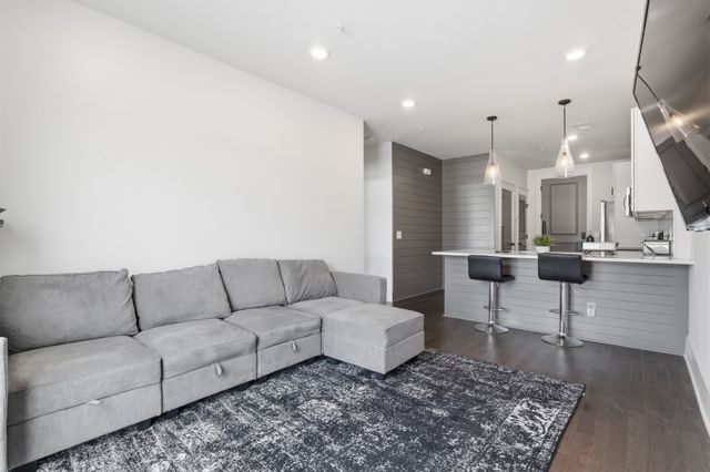1507 Porter Rd Unit 204, Nashville, TN 37206