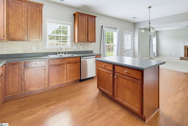 5 Rose Petal Court, Simpsonville, SC 29680