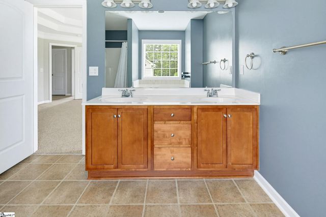 5 Rose Petal Court, Simpsonville, SC 29680