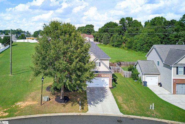 5 Rose Petal Court, Simpsonville, SC 29680