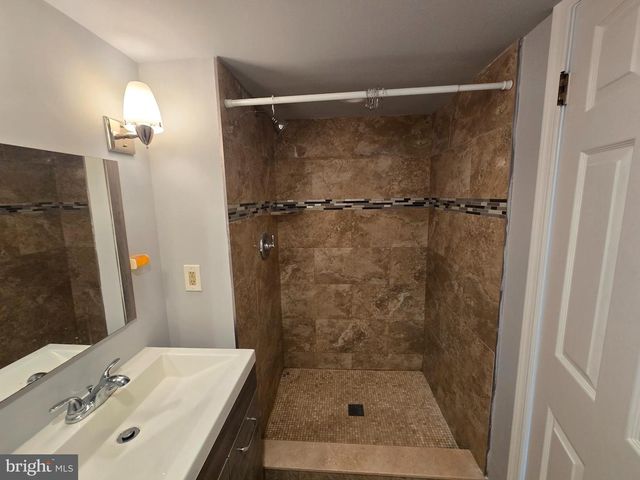 6163 MAIN ST, Voorhees, NJ 08043