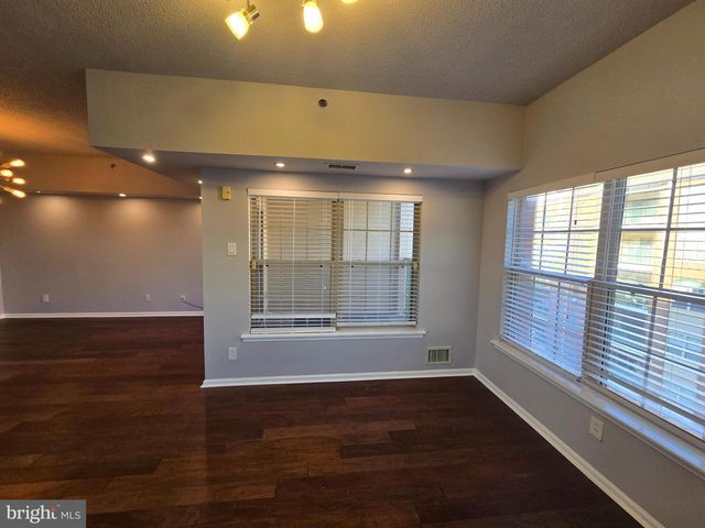 6163 MAIN ST, Voorhees, NJ 08043