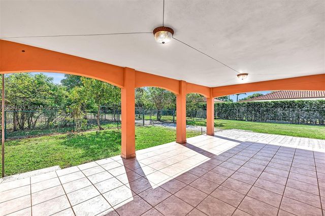 279 NW 119th Ave., Miami, FL 33182