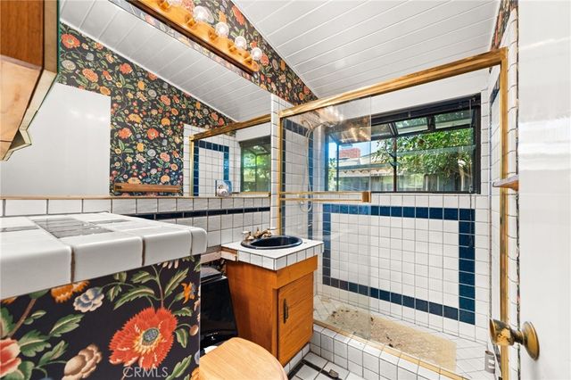 3236 Stevely, Long Beach, CA 90808
