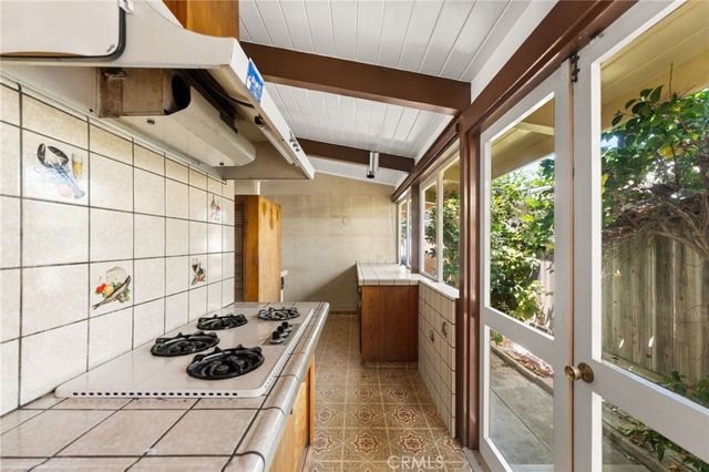 3236 Stevely, Long Beach, CA 90808