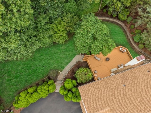 4 Moccasin Ct, Mahwah Twp., NJ 07430
