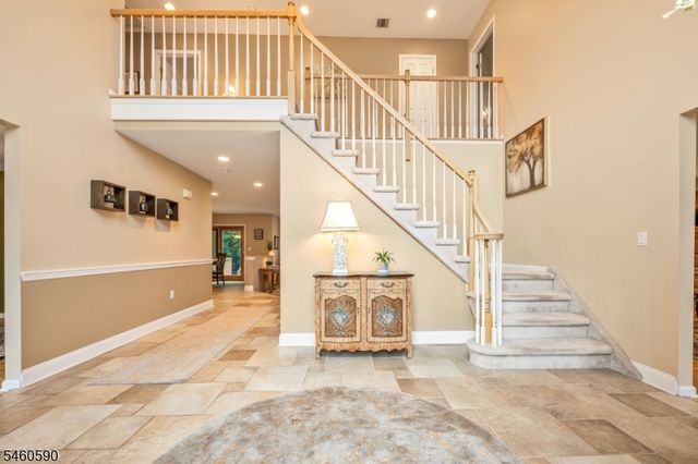 4 Moccasin Ct, Mahwah Twp., NJ 07430