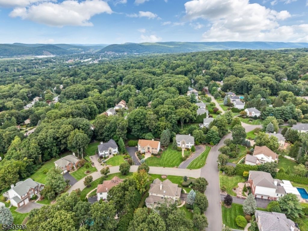 4 Moccasin Ct, Mahwah Twp., NJ 07430 — photo 4