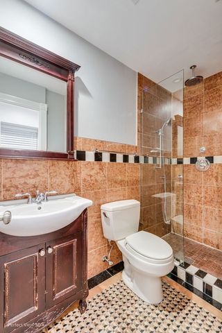 1437 N WASHTENAW Avenue 1, Chicago, IL 60622