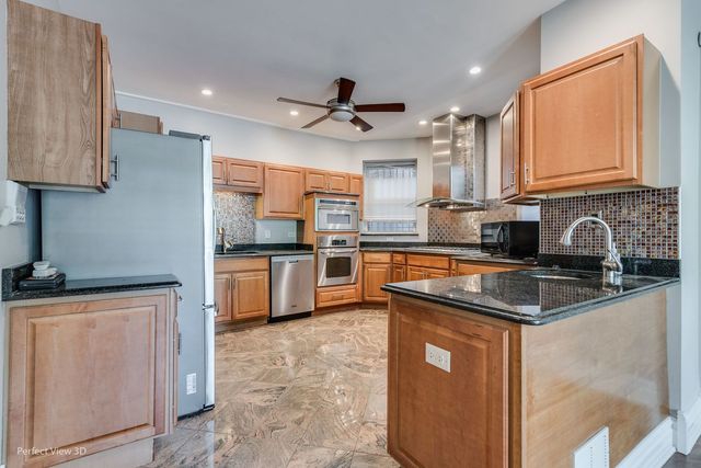 1437 N WASHTENAW Avenue 1, Chicago, IL 60622