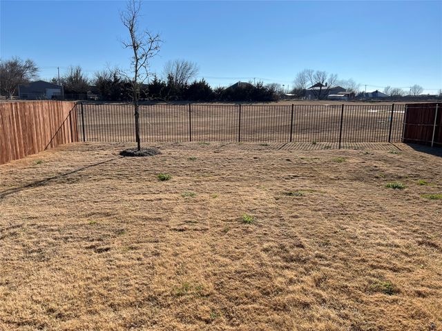 807 Cinnabar Way, Princeton, TX 75407