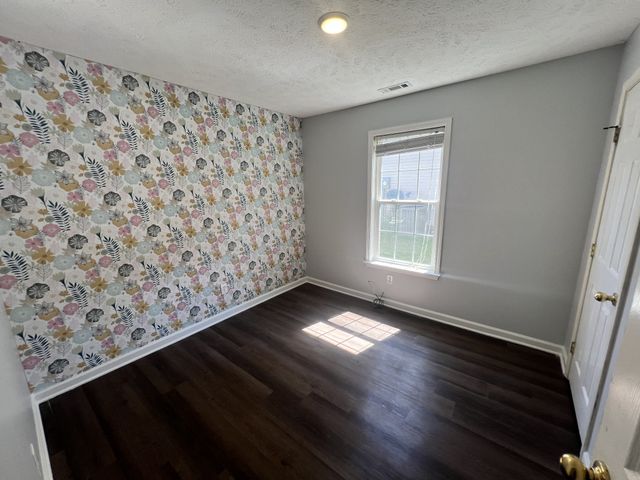 4026 Margo Cir, La Vergne, TN 37086