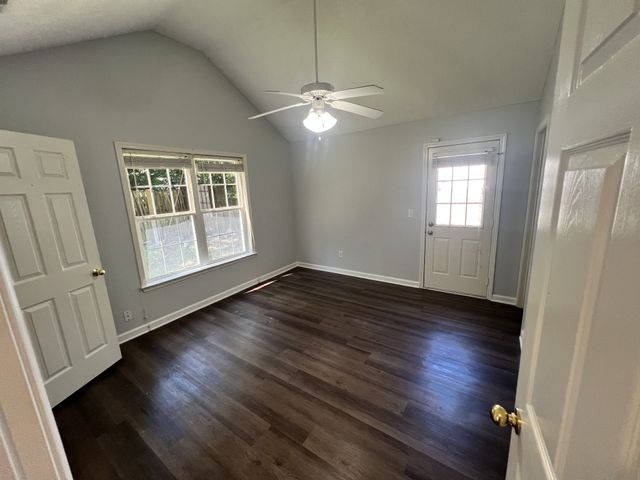 4026 Margo Cir, La Vergne, TN 37086