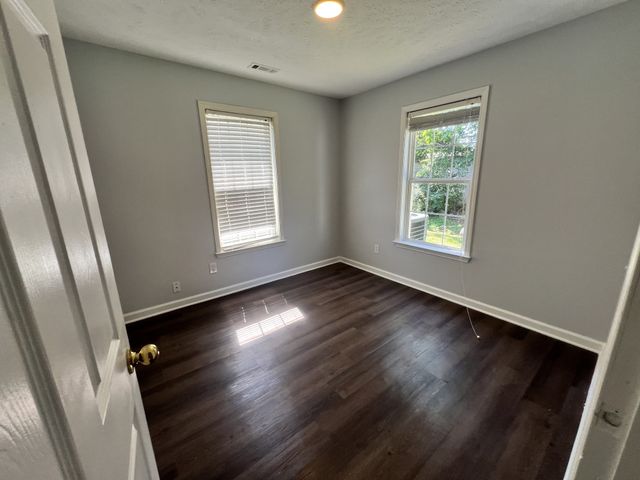 4026 Margo Cir, La Vergne, TN 37086