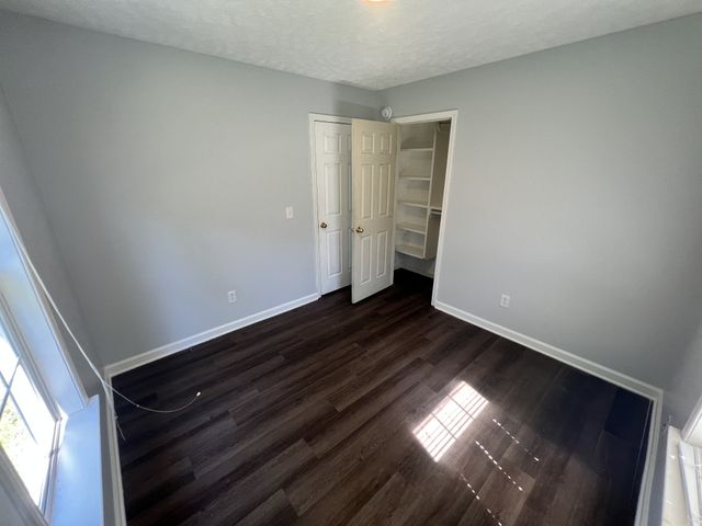 4026 Margo Cir, La Vergne, TN 37086