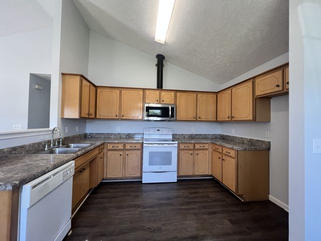 4026 Margo Cir, La Vergne, TN 37086