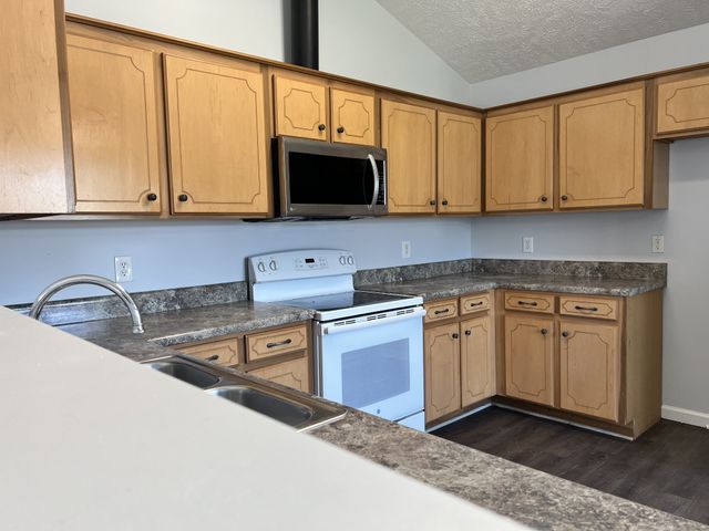 4026 Margo Cir, La Vergne, TN 37086
