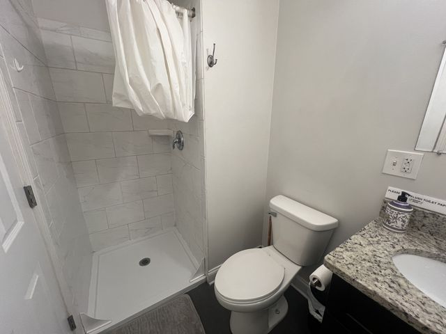 716 S Claremont Avenue, Chicago, IL 60612