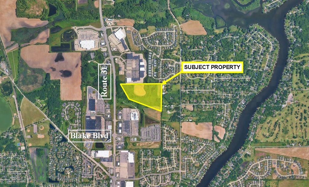 2212 N Richmond Road, Mchenry, IL 60051