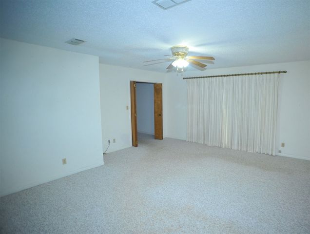 305 Shady Oaks Drive, Runaway Bay, TX 76426