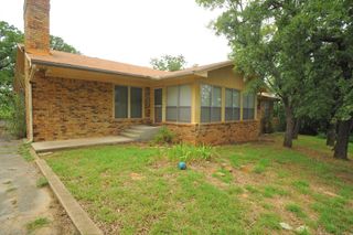 305 Shady Oaks Drive, Runaway Bay, TX 76426