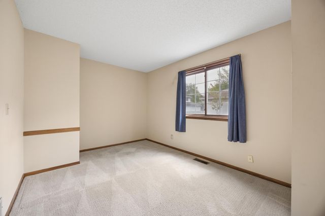 4050 Maureen Drive NE 101NE, Columbia Heights, MN 55421