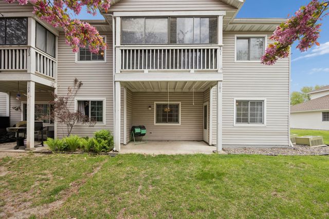 4050 Maureen Drive NE 101NE, Columbia Heights, MN 55421