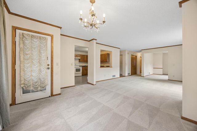 4050 Maureen Drive NE 101NE, Columbia Heights, MN 55421