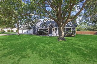 34 Cambridge Drive, Pottsboro, TX 75076