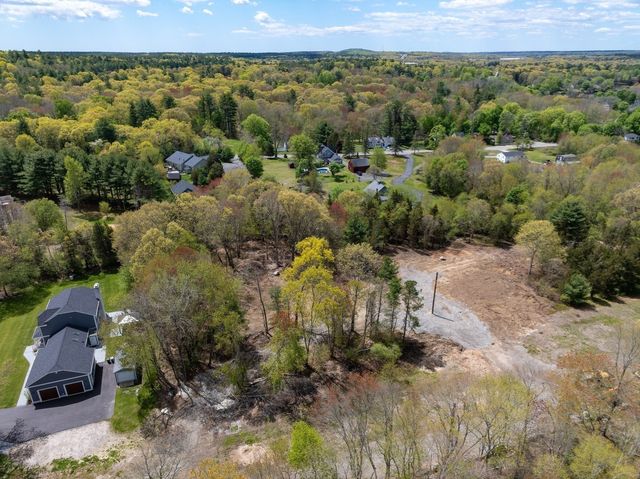 5 Julia Lane, Freetown, MA 02702