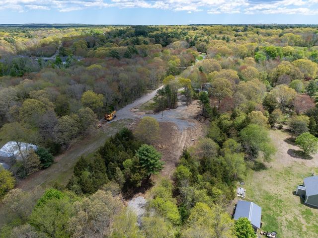 5 Julia Lane, Freetown, MA 02702