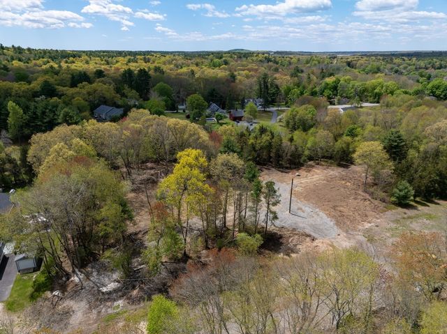 5 Julia Lane, Freetown, MA 02702