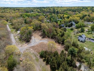5 Julia Lane, Freetown, MA 02702
