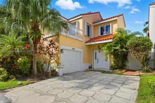 3625 Murano Dr, Hollywood, FL 33021
