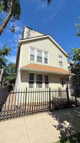 3824 S Sacramento Avenue, Chicago, IL 60632