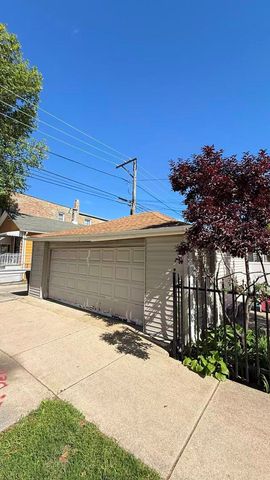 3824 S Sacramento Avenue, Chicago, IL 60632