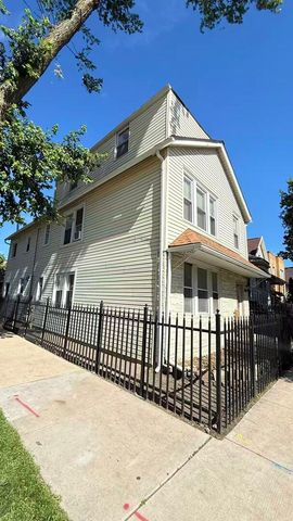3824 S Sacramento Avenue, Chicago, IL 60632