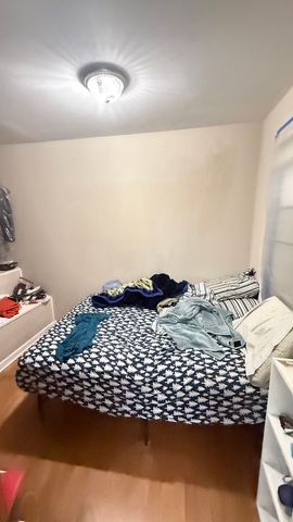 3824 S Sacramento Avenue, Chicago, IL 60632