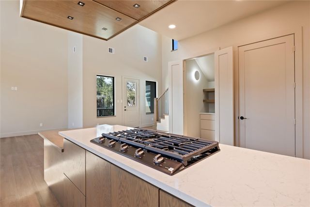 701 Pine Road, Clear Lake Shores, TX 77565