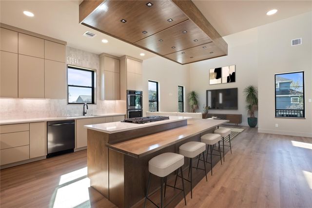 701 Pine Road, Clear Lake Shores, TX 77565