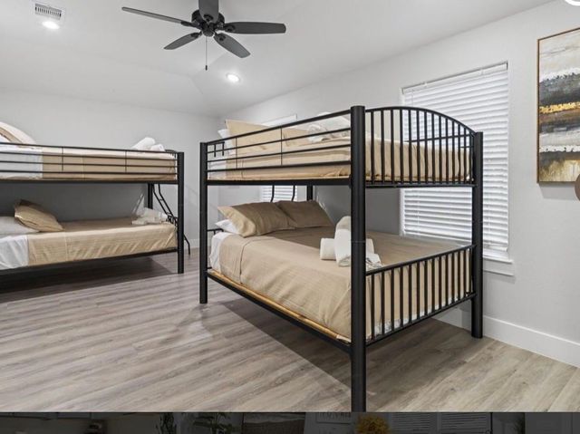 118 Tuna Street, Galveston, TX 77550