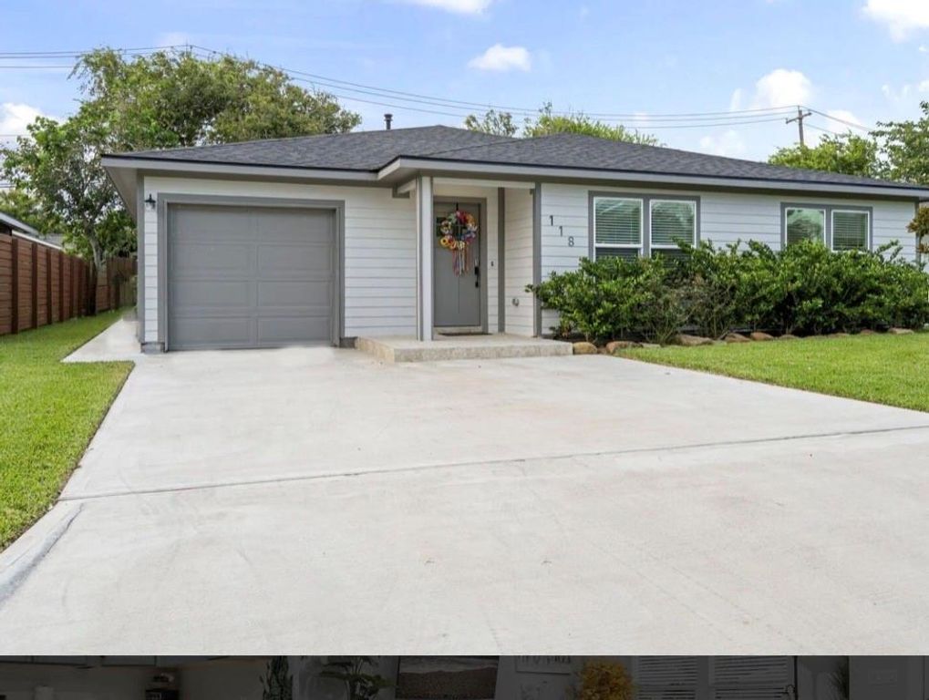 118 Tuna Street, Galveston, TX 77550