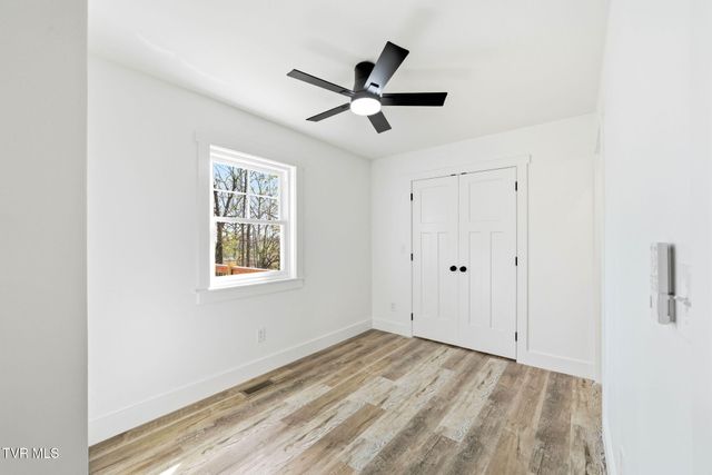 124 Hidden Valley Road, Kingsport, TN 37663