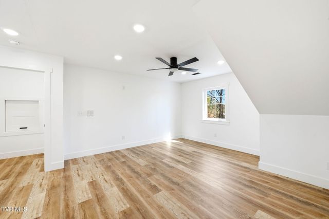 124 Hidden Valley Road, Kingsport, TN 37663