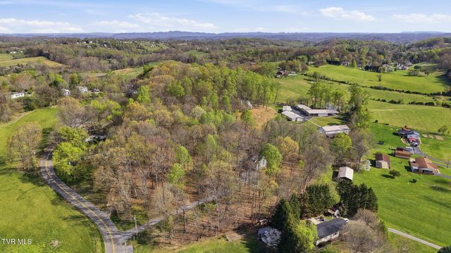 124 Hidden Valley Road, Kingsport, TN 37663