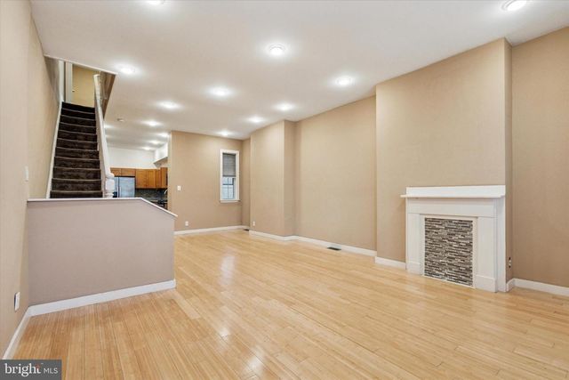 4148 MANAYUNK AVE, Philadelphia, PA 19128