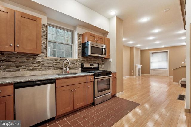 4148 MANAYUNK AVE, Philadelphia, PA 19128