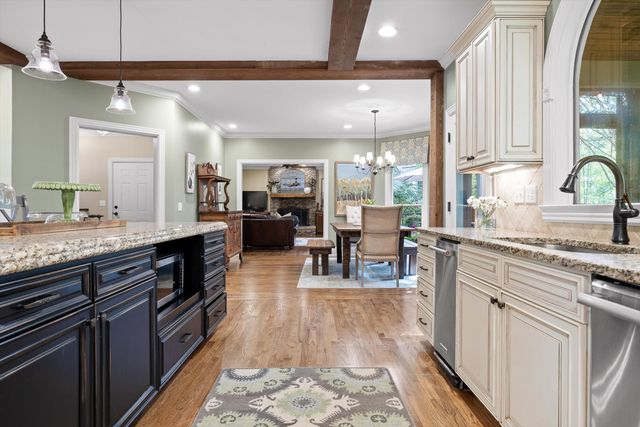 2598 Bristlecone Lane, Signal Mountain, TN 37377