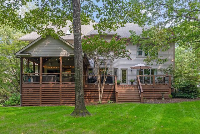 2598 Bristlecone Lane, Signal Mountain, TN 37377