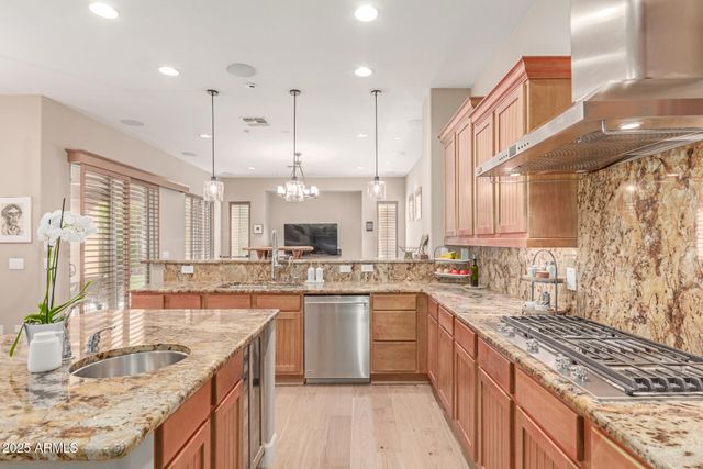 3981 E NAVIGATOR Lane, Phoenix, AZ 85050